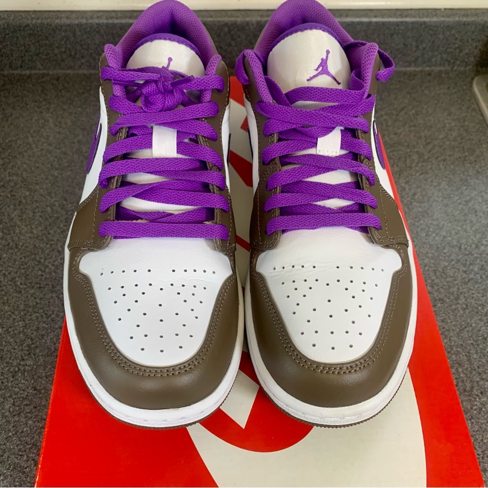 Nike Air Jordan 1 Low Palomino Purple Mocha 553558-215 Men’s 10.5 New - Picture 4 of 12
